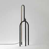 <a href="https://www.galeriegosserez.com/artistes/lapeyronnie-pierre.html">Pierre Lapeyronnie</a> - Huchet 102 - Sculpture lumineuse